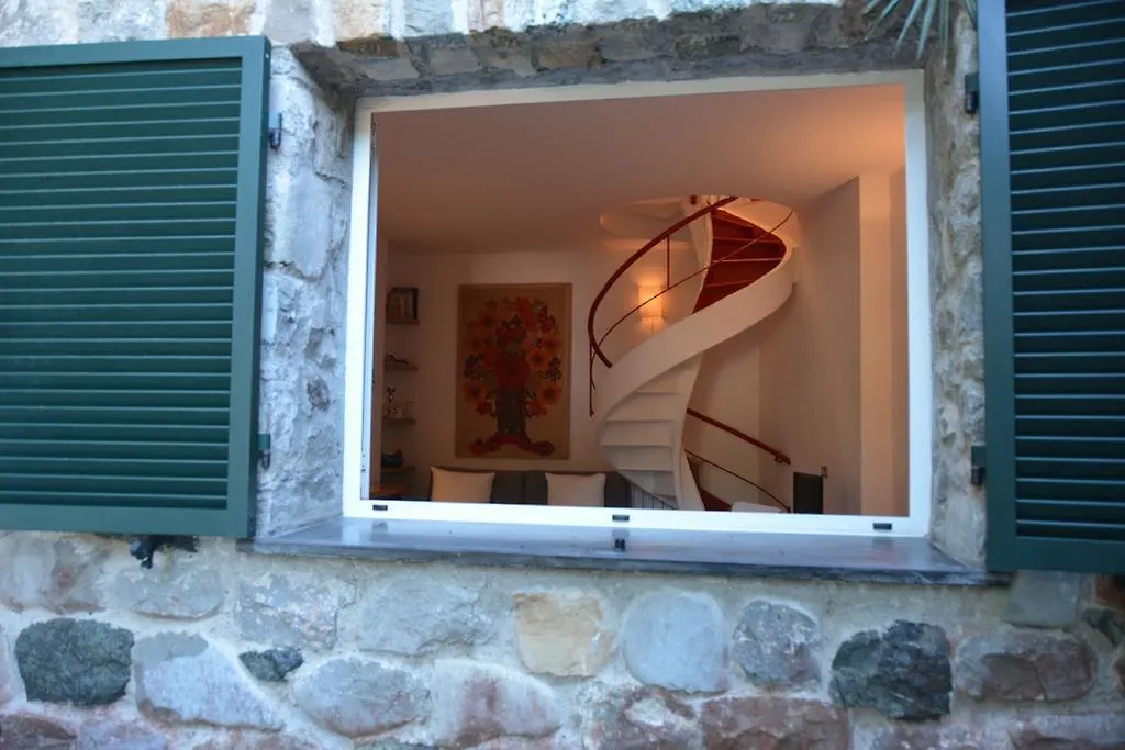 Holiday home Pretty White House Villa Monterosso al Mare