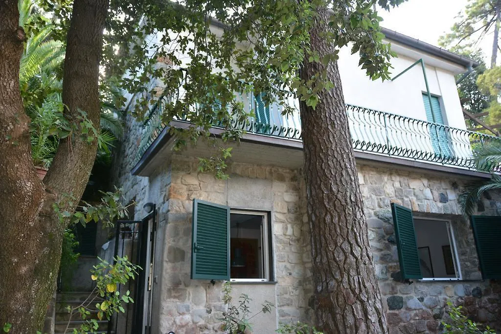 Pretty White House Villa Monterosso al Mare