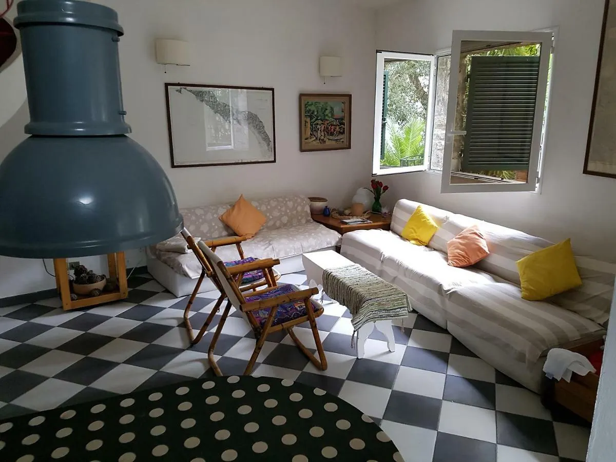 Pretty White House Villa Monterosso al Mare Italy